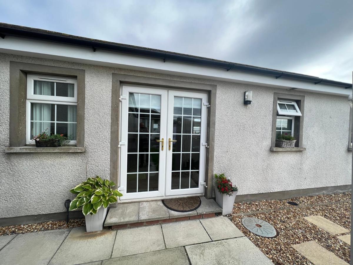 Kirkistown Smythe Cottage מראה חיצוני תמונה
